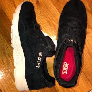 Brand new Asics gel-lytev black suede men’s shoes